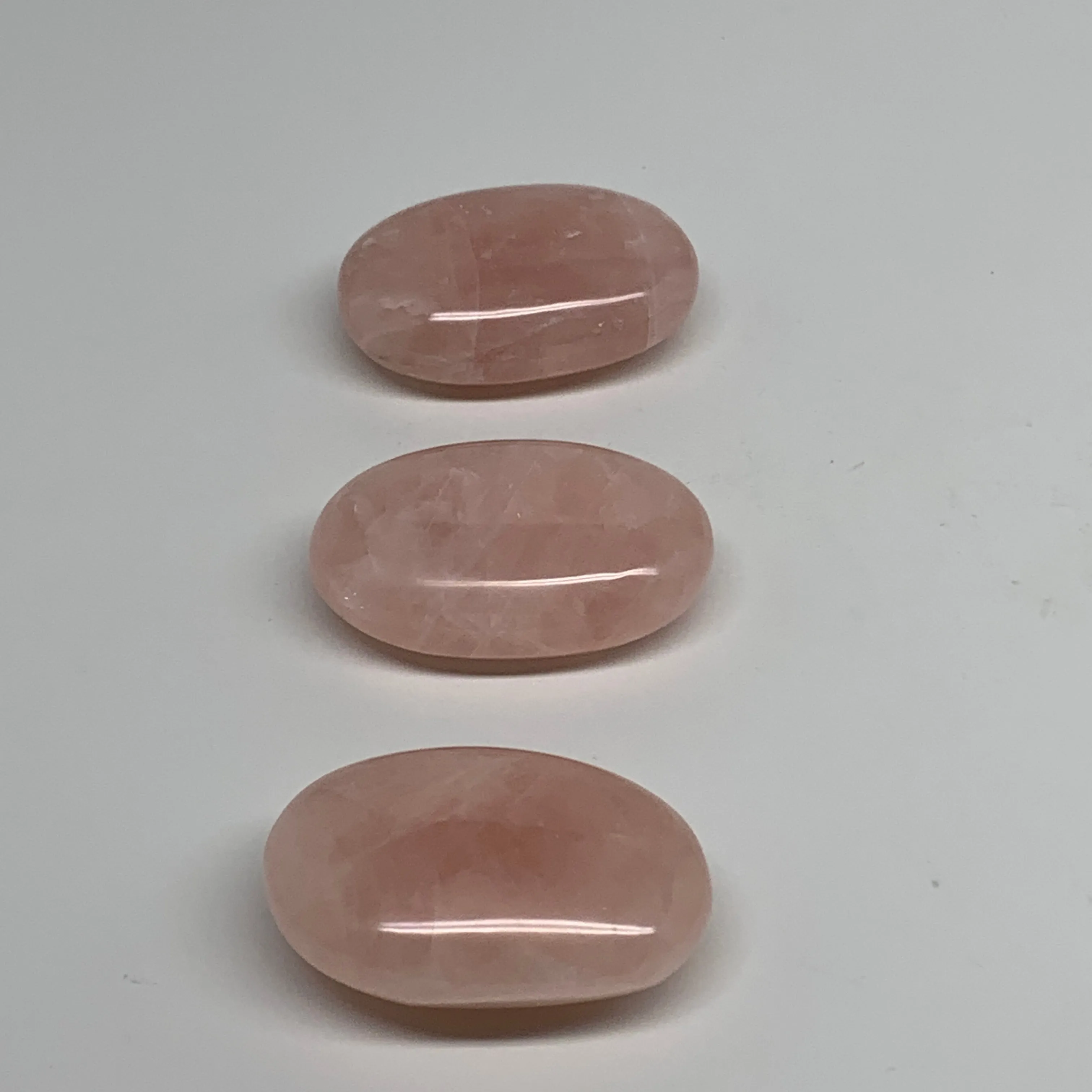 169.9g , 2"-2.1", 3pcs, Natural Pink Rose Quartz Palm-stone Small Sizes, B34545