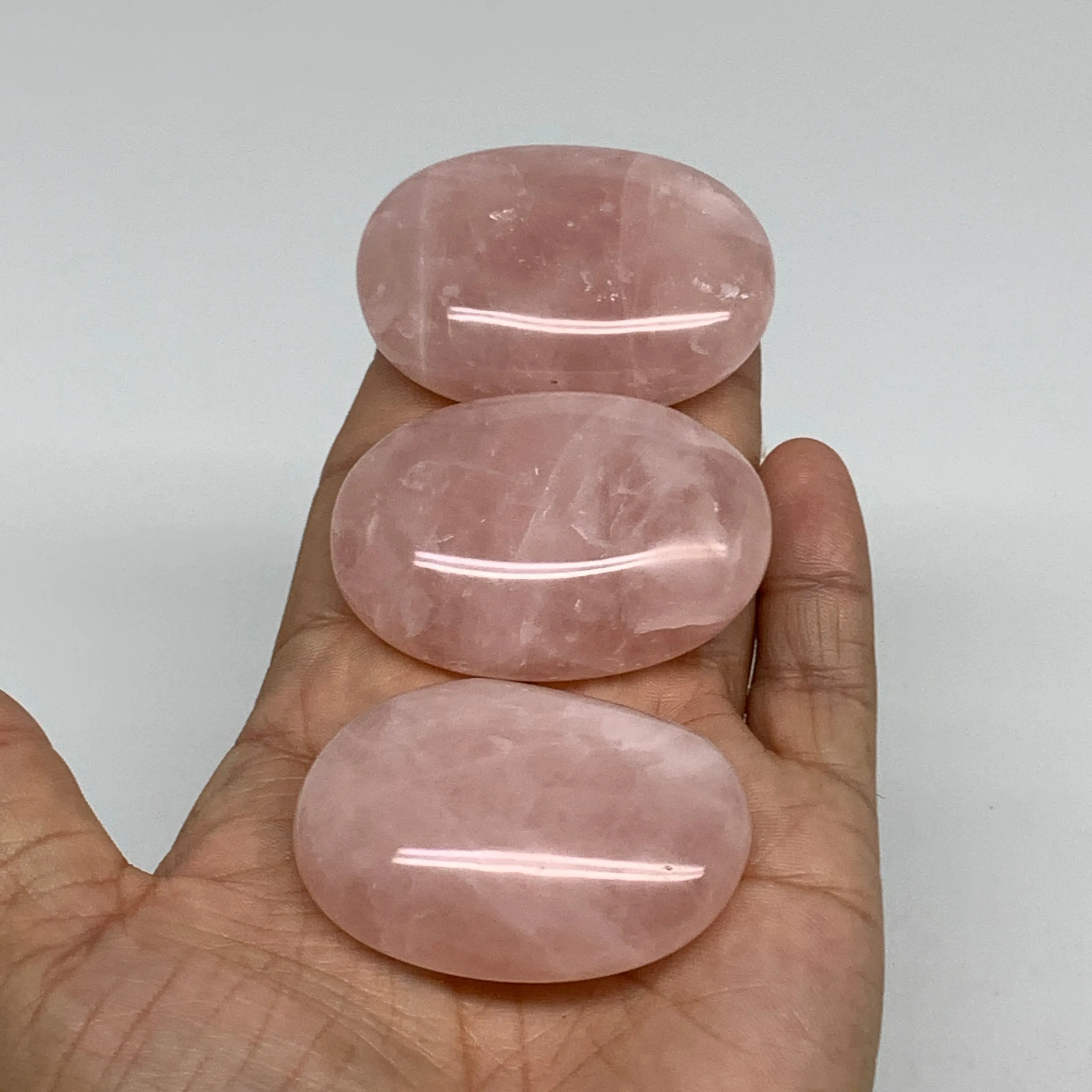 169.9g , 2"-2.1", 3pcs, Natural Pink Rose Quartz Palm-stone Small Sizes, B34545