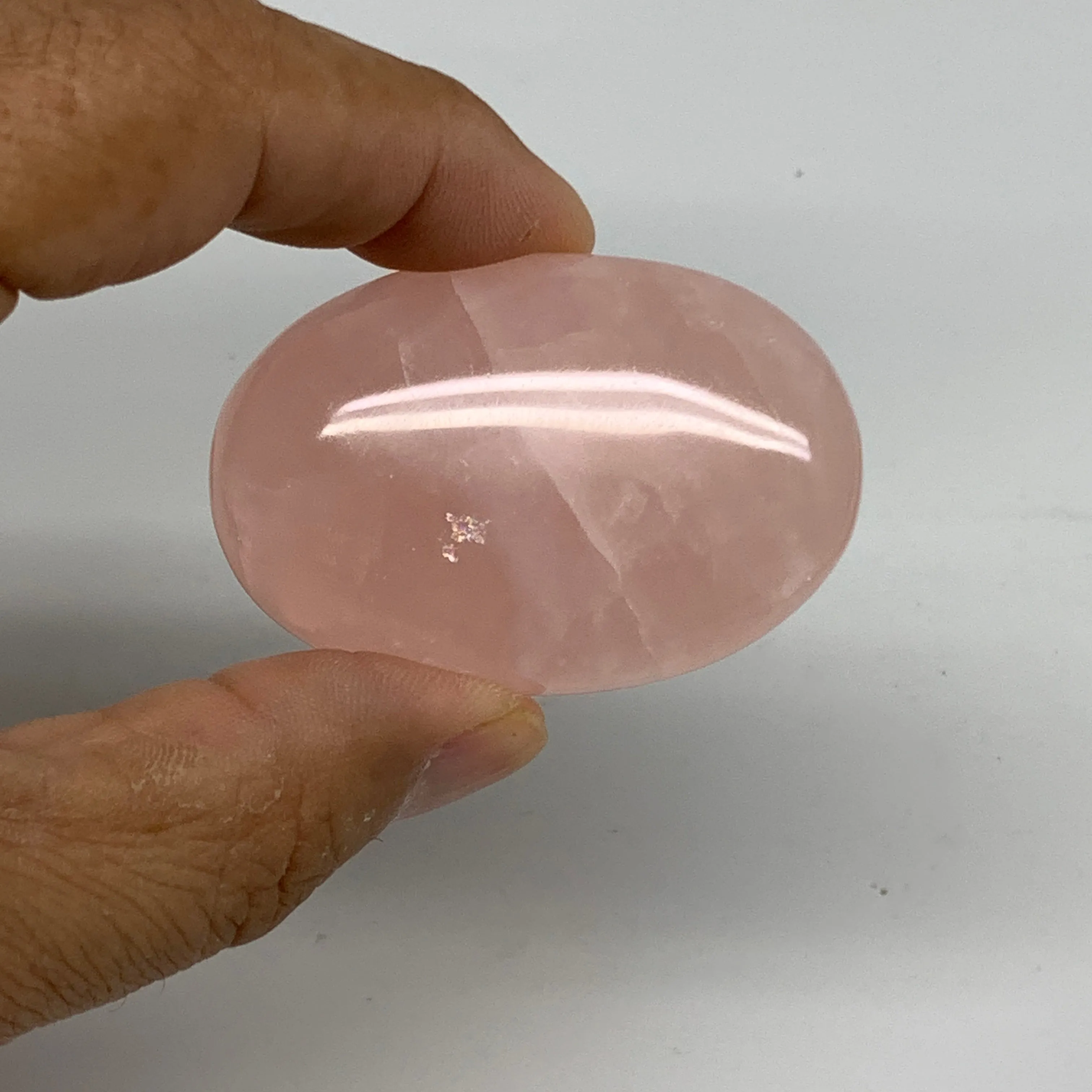 169.9g , 2"-2.1", 3pcs, Natural Pink Rose Quartz Palm-stone Small Sizes, B34545