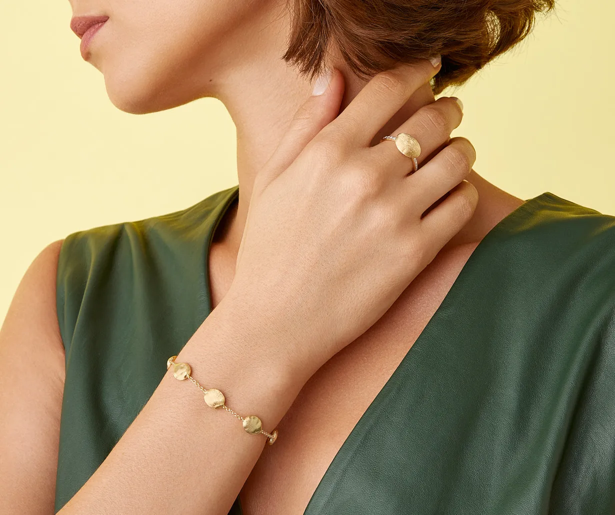 18K Yellow Gold Large Bean Bracelet