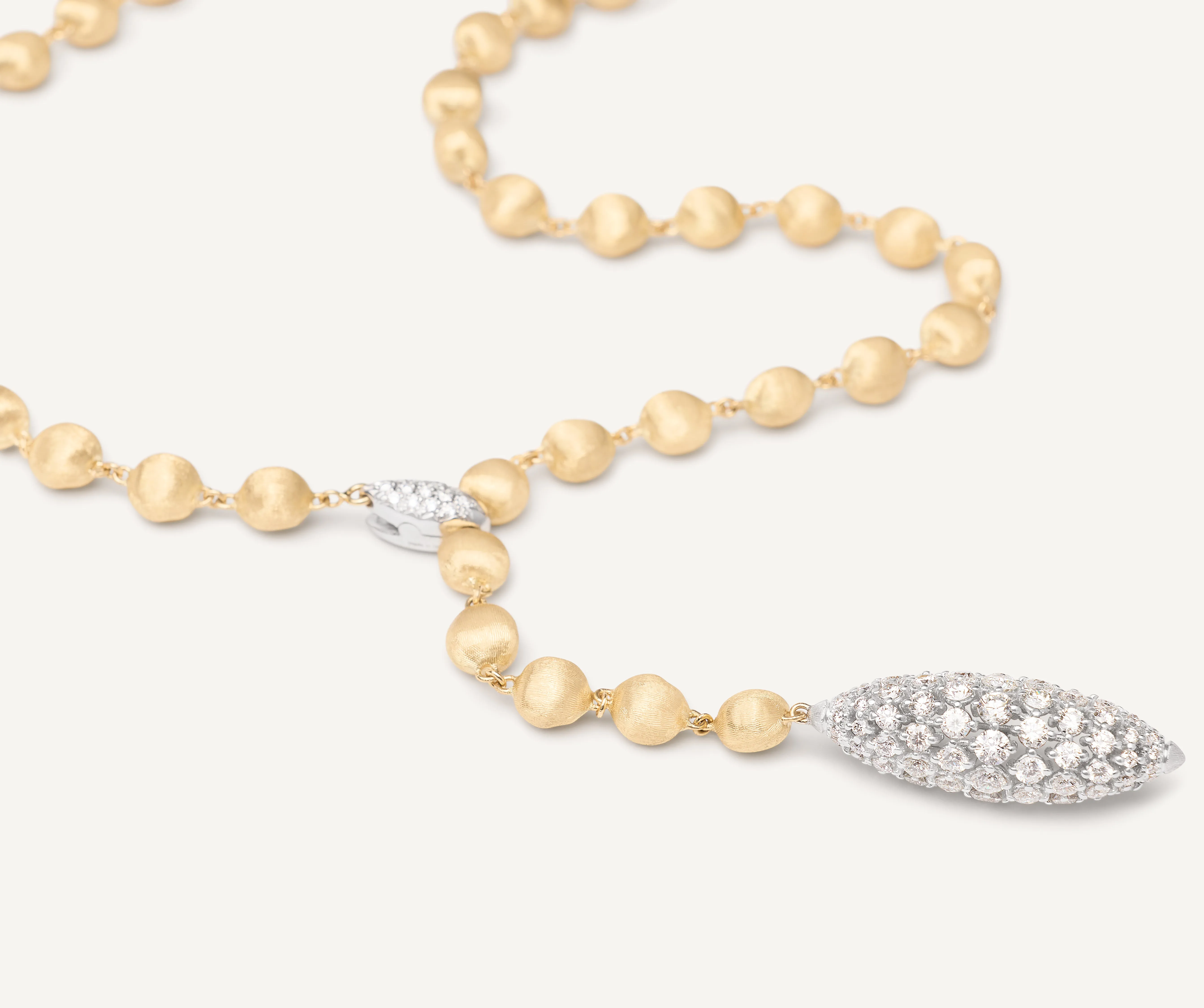 18K Yellow Gold Lariat Necklace With Diamond Pendant