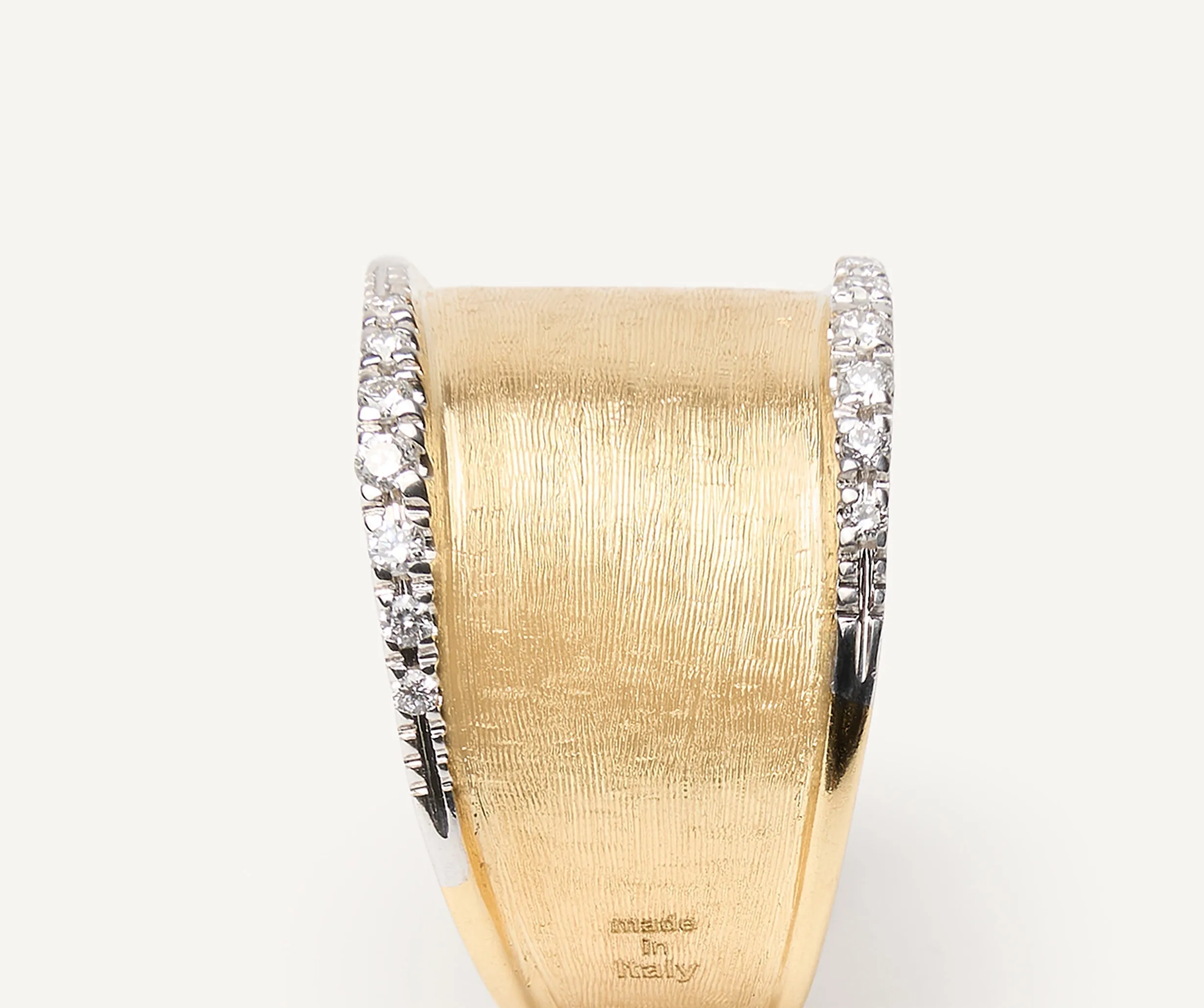 18K Yellow Gold Medium Band with Diamonds