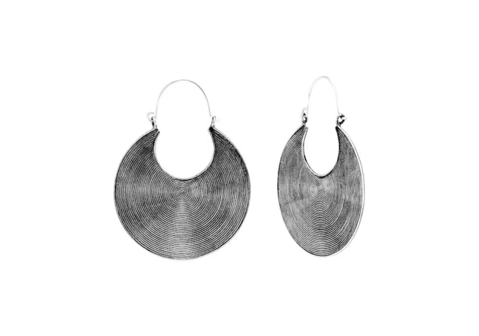 Dao hoop earrings