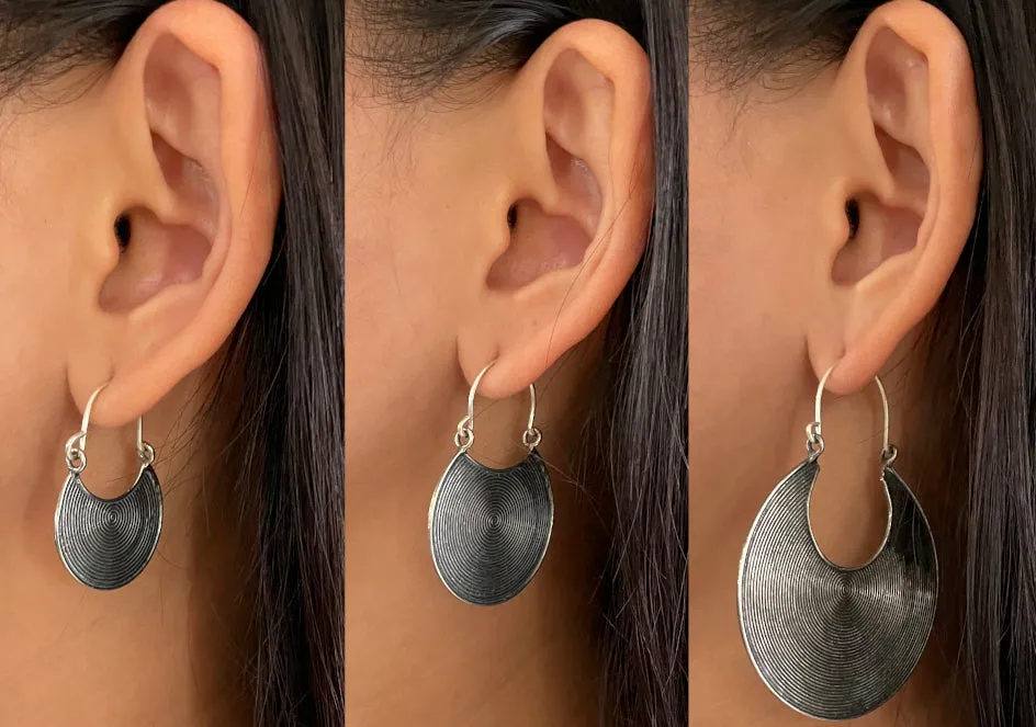 Dao hoop earrings