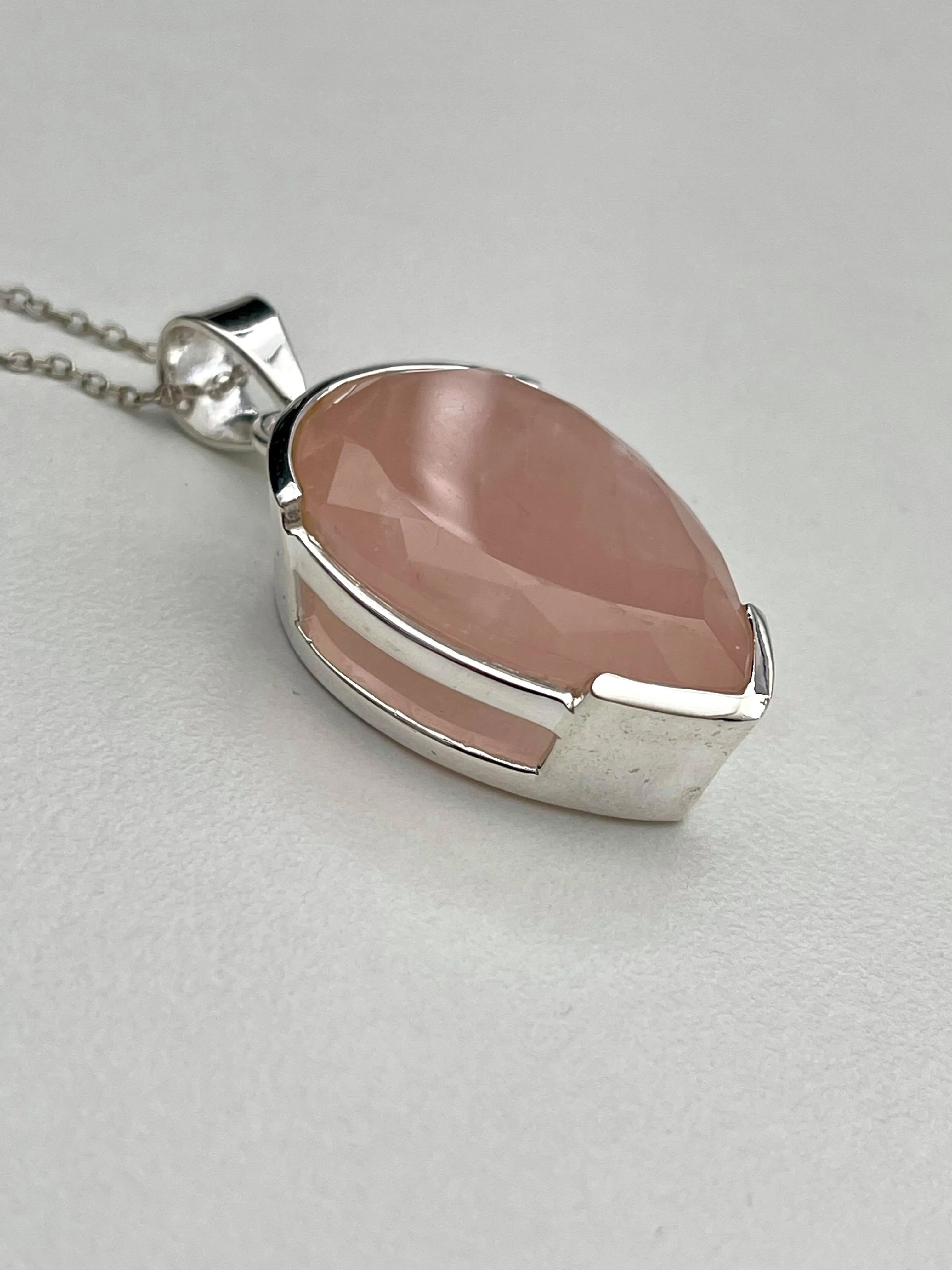 Extraordinaire Rose Quartz Pendant