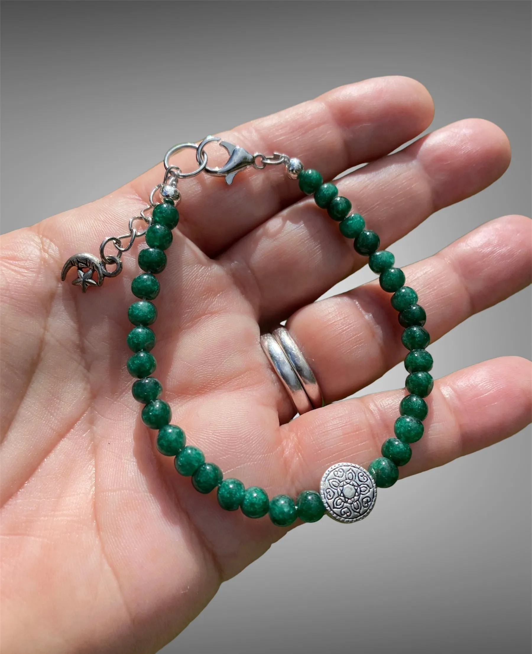 Green Jade Bead Bracelet