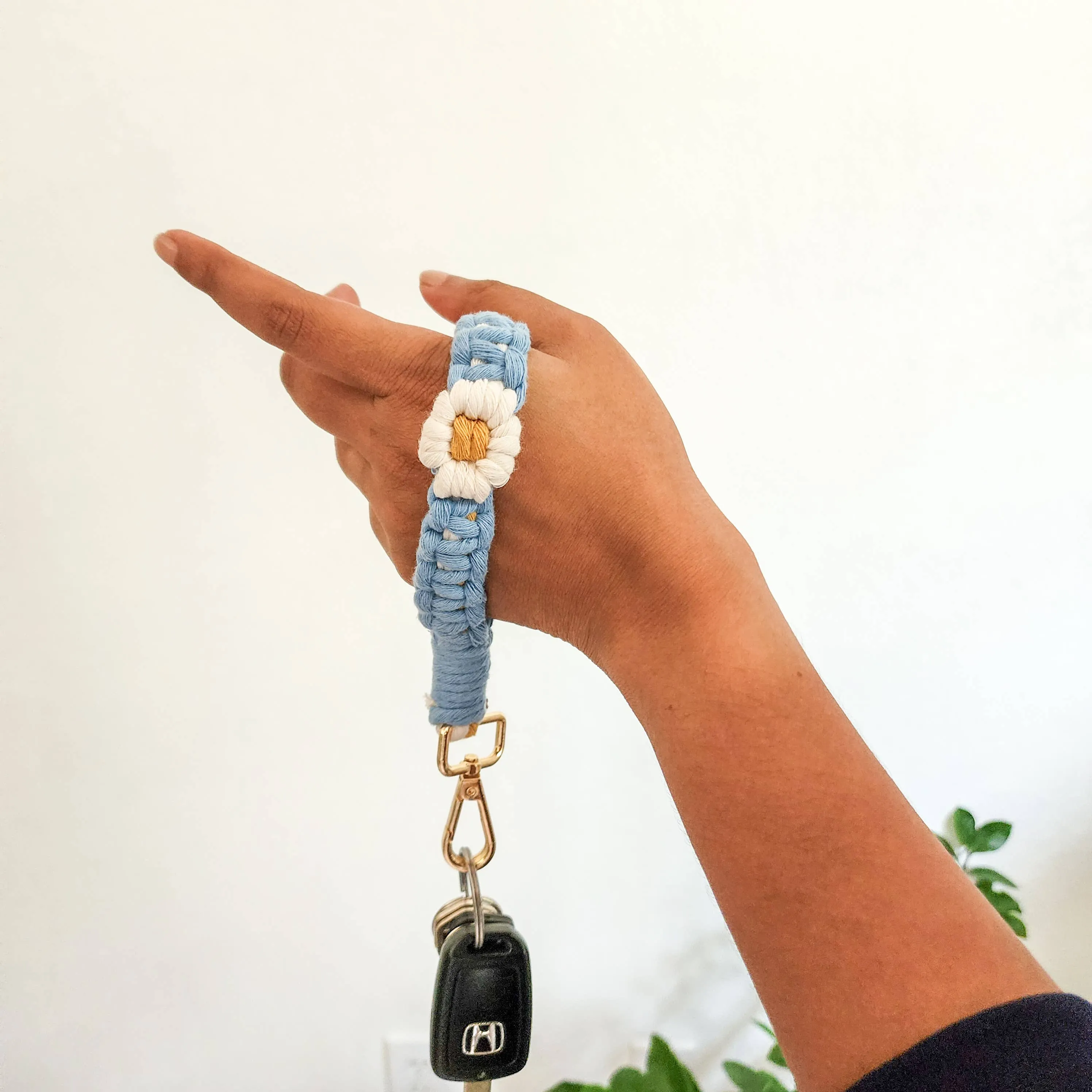 Handwoven Mini Floral Finger Keychain | Boho accessory WHOLESALE