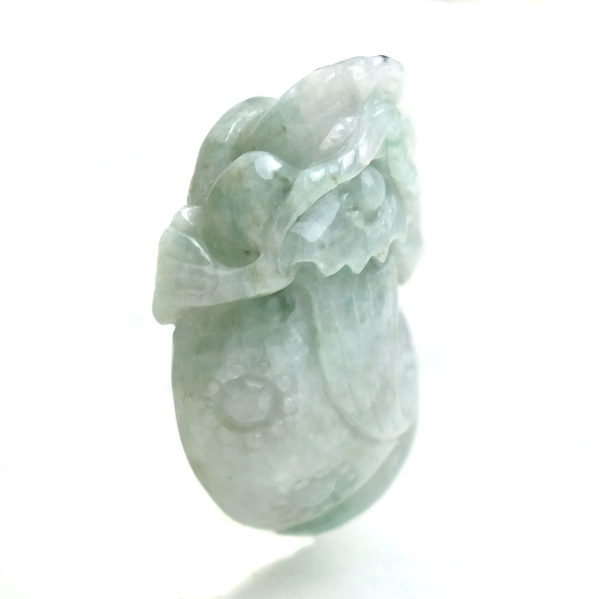 Jade Three Legged Nephrite Wealth-Beckoning Frog Pendant