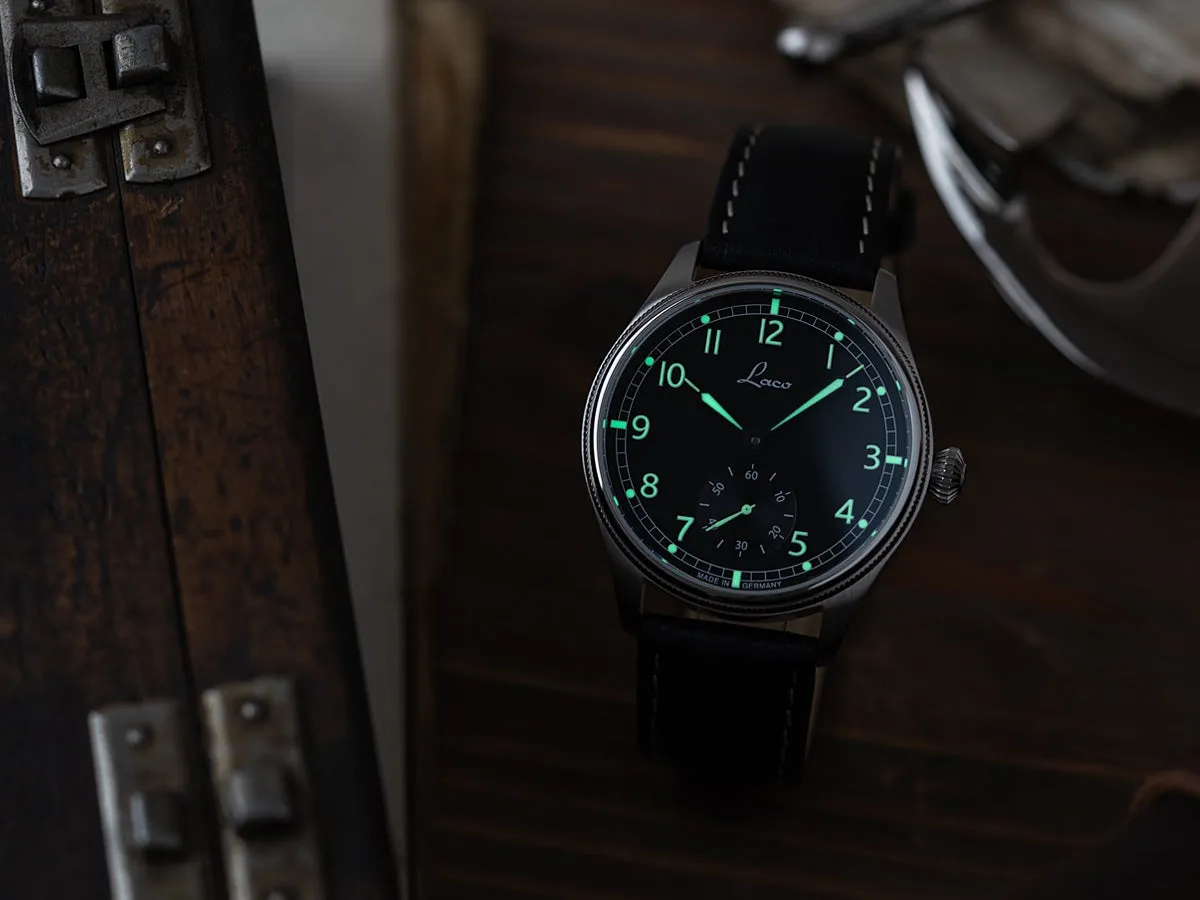 LACO NAVY WATCH BASIC BREMERHAVEN 39 HANDWINDING