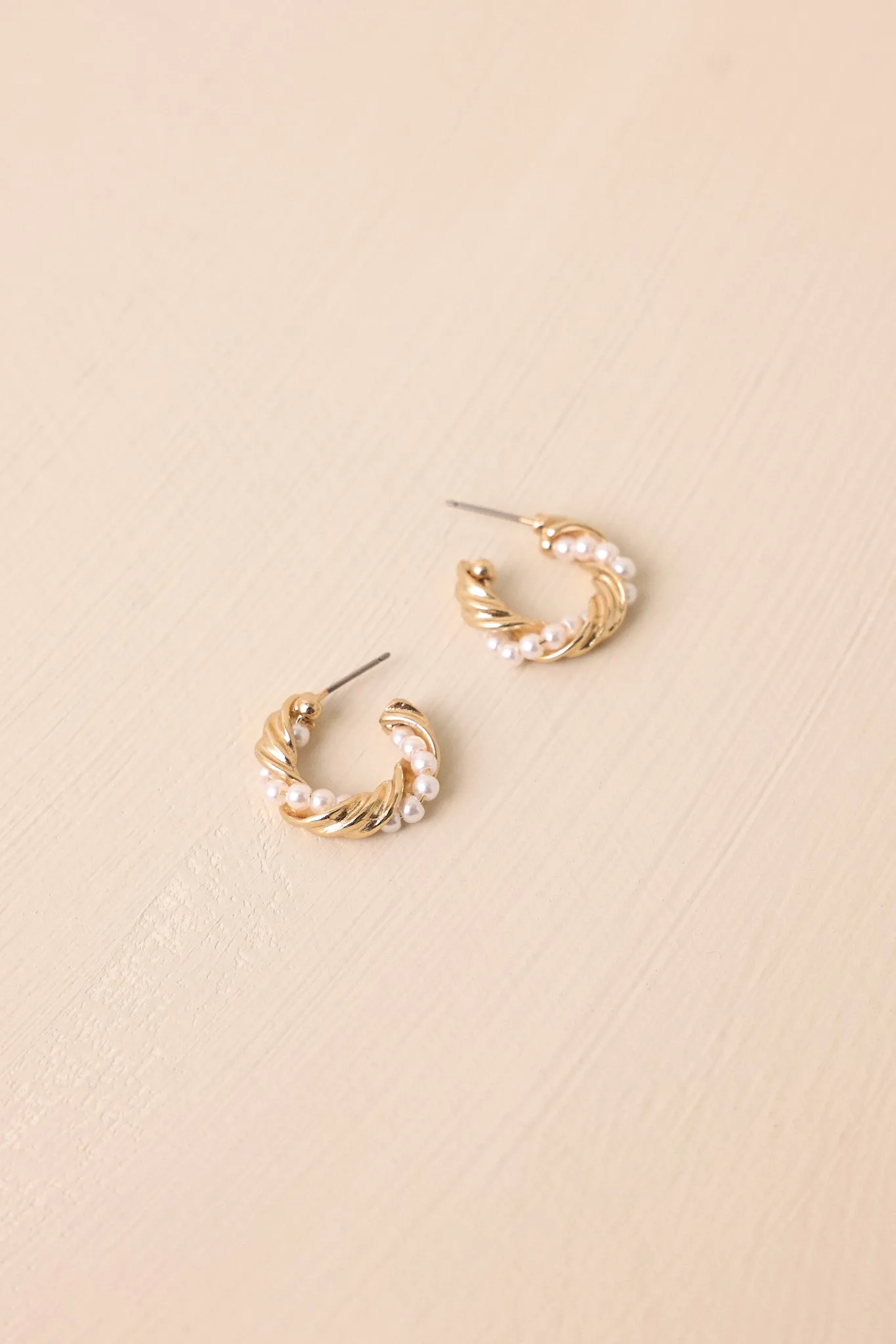 Lunar Tide Gold and Ivory Pearl Spiral Hoop Earrings