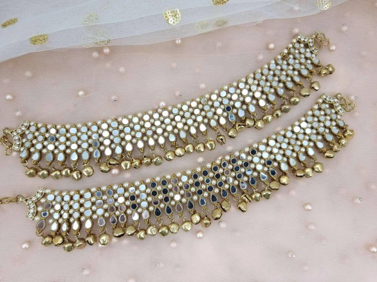 Simran - Antique Gold Mirrored and pearl Anklet With Bell