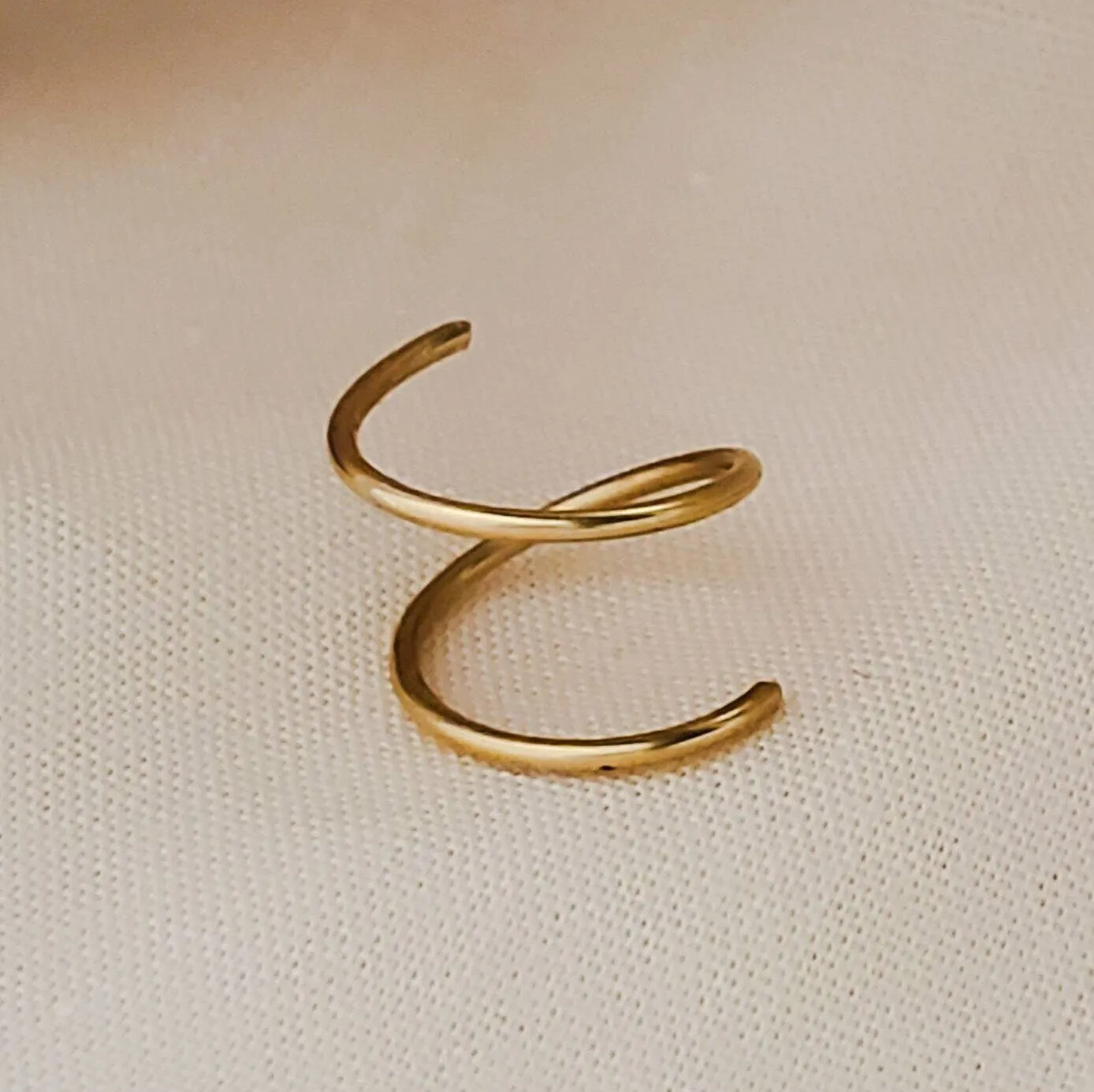 Tiny Double Twist Hoop